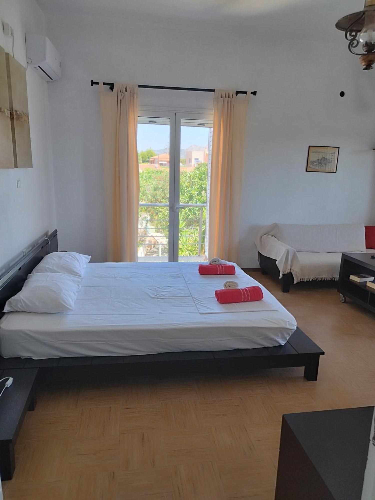 Solmar Aegina With Private Pool - Jacuzzi Apartment Khloi ภายนอก รูปภาพ